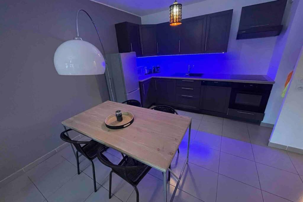 Appartement Piscine Terasse Gym Sauna Balneo Сен Максим Екстериор снимка